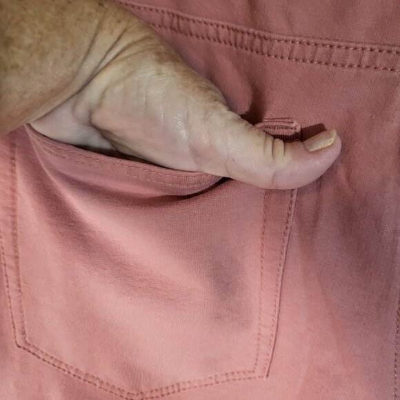 Dream Jeannes by Quacker Factory Women's Stretch Jeans Size 14 Salmon Pink - Picture 9 of 12